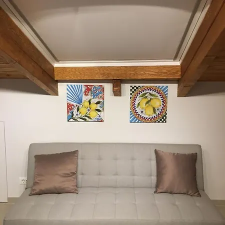 Sabbinirica House Apartment